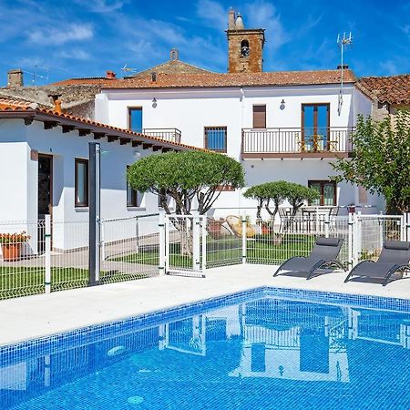 Apartamentos Rurales Cielo De Monfraguee マルパルティダ・デ・プラセンシア エクステリア 写真