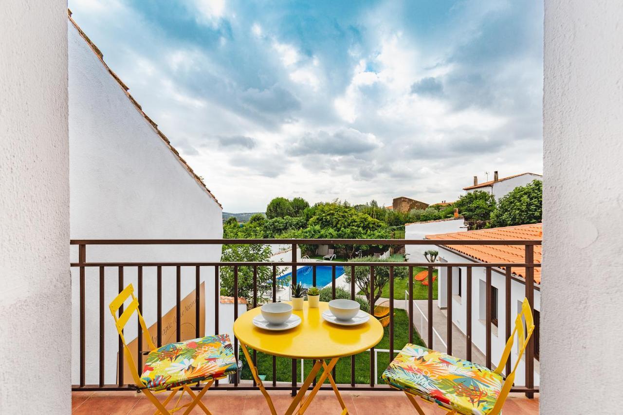 Apartamentos Rurales Cielo De Monfraguee マルパルティダ・デ・プラセンシア エクステリア 写真