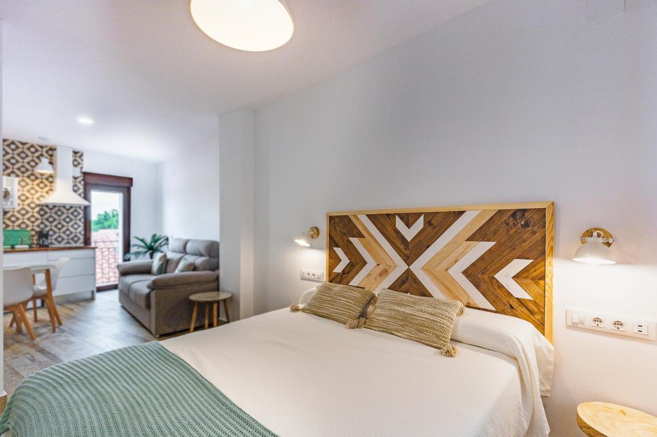 Apartamentos Rurales Cielo De Monfraguee マルパルティダ・デ・プラセンシア エクステリア 写真