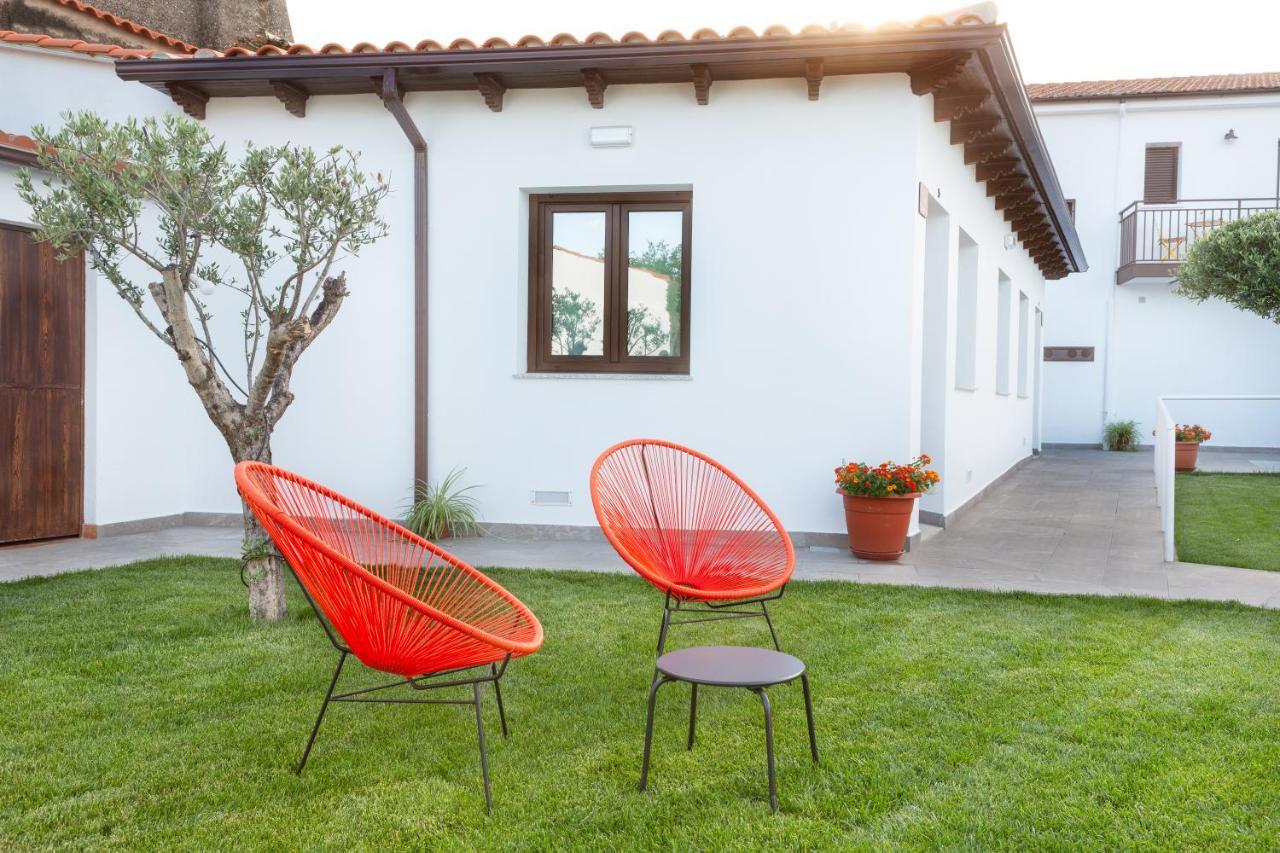 Apartamentos Rurales Cielo De Monfraguee マルパルティダ・デ・プラセンシア エクステリア 写真