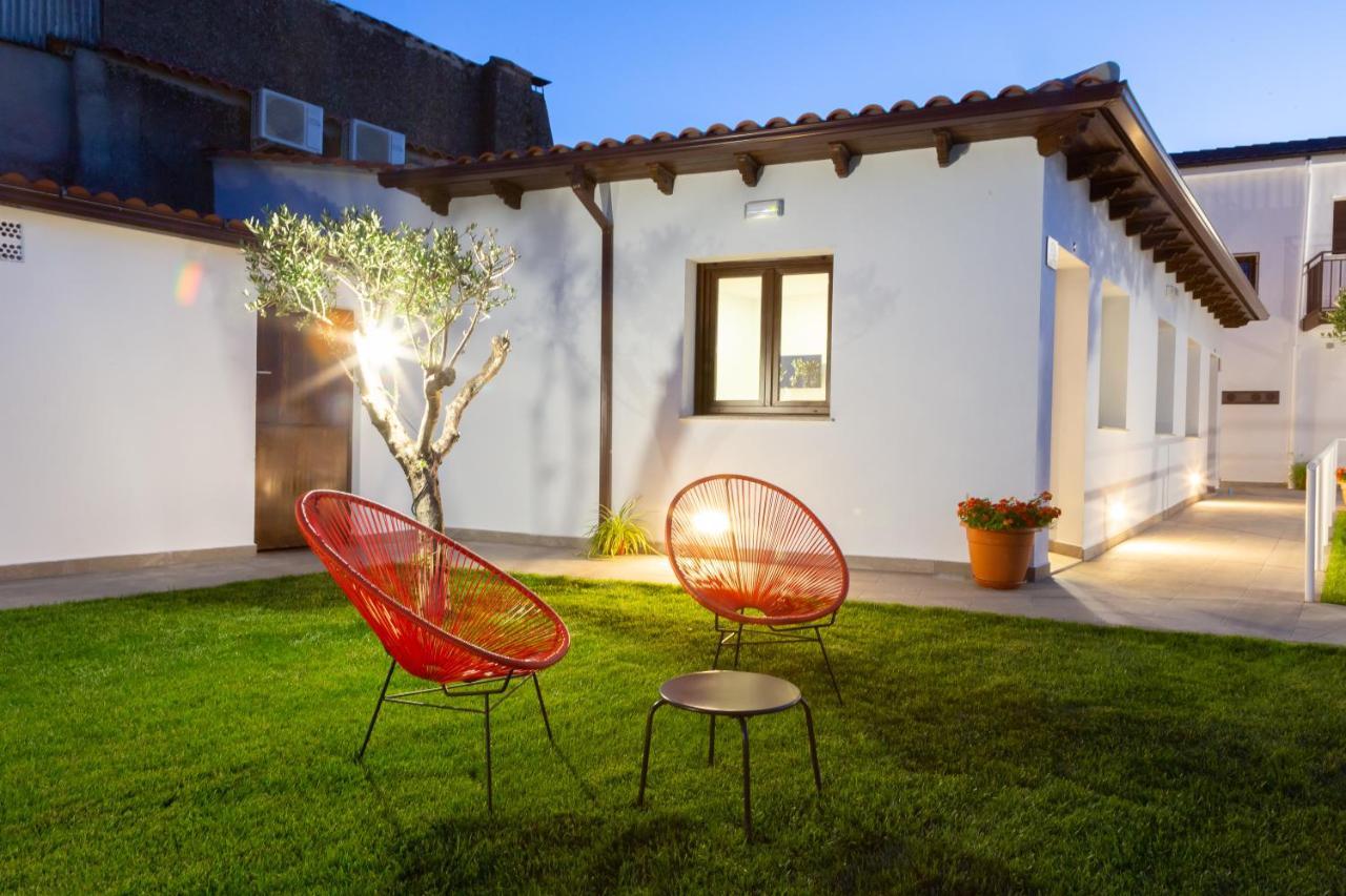 Apartamentos Rurales Cielo De Monfraguee マルパルティダ・デ・プラセンシア エクステリア 写真