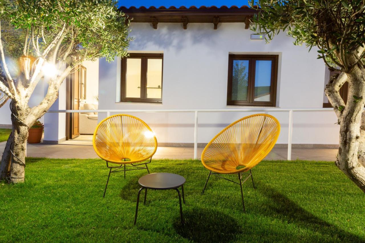 Apartamentos Rurales Cielo De Monfraguee マルパルティダ・デ・プラセンシア エクステリア 写真