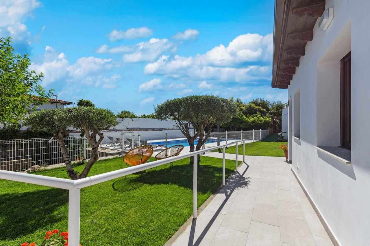 Apartamentos Rurales Cielo De Monfraguee マルパルティダ・デ・プラセンシア エクステリア 写真