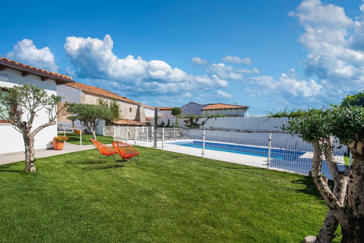 Apartamentos Rurales Cielo De Monfraguee マルパルティダ・デ・プラセンシア エクステリア 写真