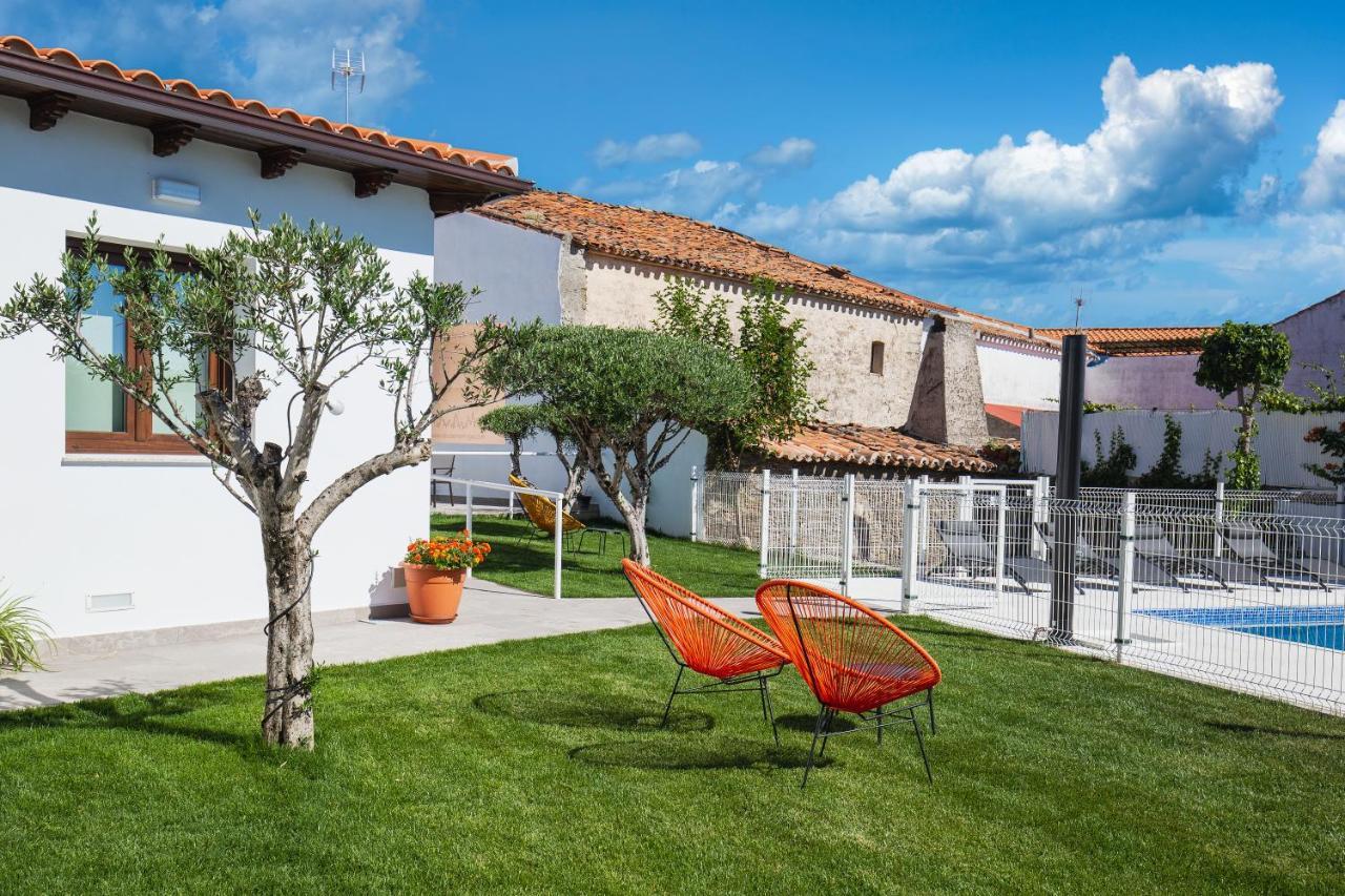 Apartamentos Rurales Cielo De Monfraguee マルパルティダ・デ・プラセンシア エクステリア 写真
